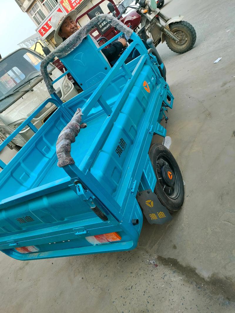 广州雅迪货运三轮广州雅迪货运三轮车专卖店